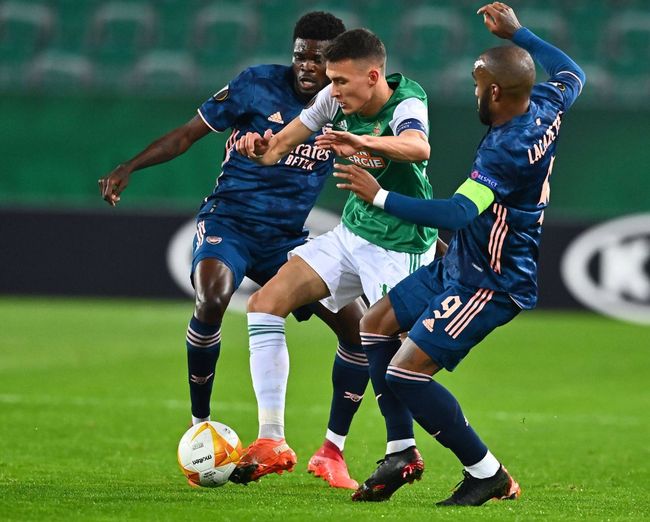 赛前体能课后；波士顿凯尔特人迎来里程碑备战法国杯；更衣室稳定；更衣室氛围转暖的简单介绍